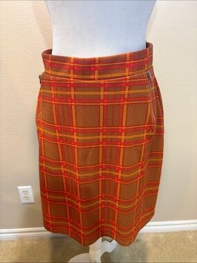 Classic Plaid Skirt in Burnt Orange with Red and Yellow and Faux Zip Pockets-M